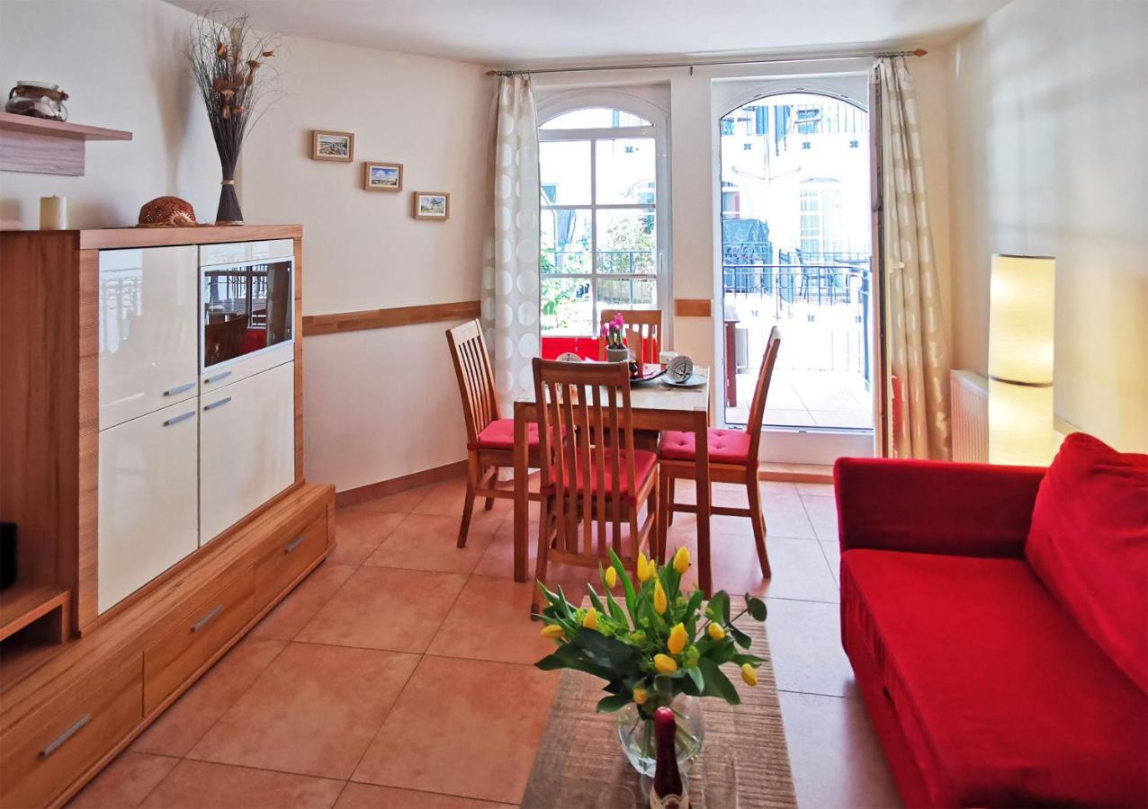 Haus Meeresblick - Ferienwohnung Strandnah A 1.07 Баабе Екстериор снимка
